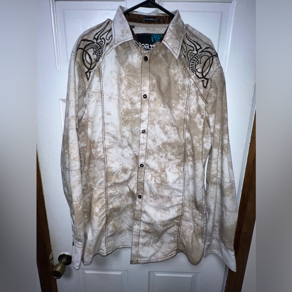 Roar signature XXL men’s shirt excellent condition. Smoke/pet free